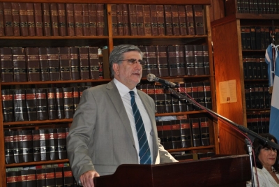 Dr. Pablo Baca - Juez del S.T.J. y Presidente del Tribunal Evaluador