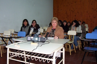 Oficina de la Mujer realizó capacitación por videoconferencia
