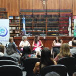 REALIZARON CHARLA DE CONCIENTIZACIÓN SOBRE EL CÁNCER DE MAMA EN EL PODER JUDICIAL